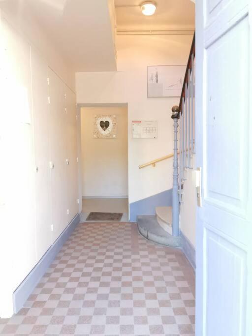 L'Authentique *Studio *Parking Prive* *Wifi*Calme Lourdes Luaran gambar